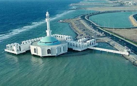 Visit the Floating Mosque (Al Rahma Mosque)