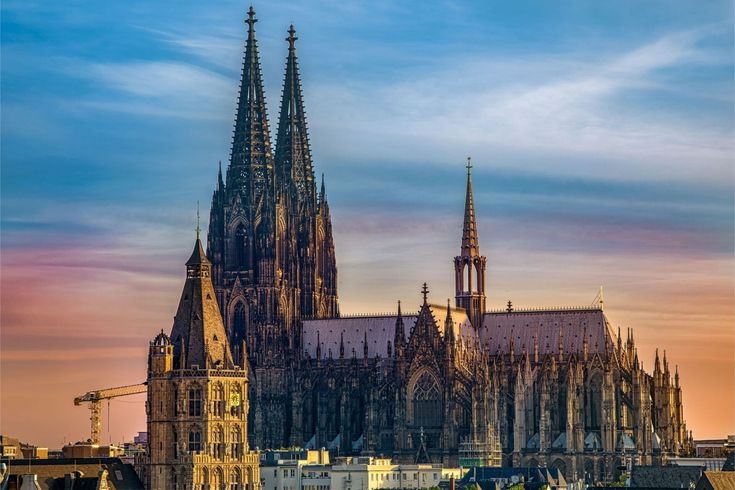 10 Days Grand West Europe Discovery